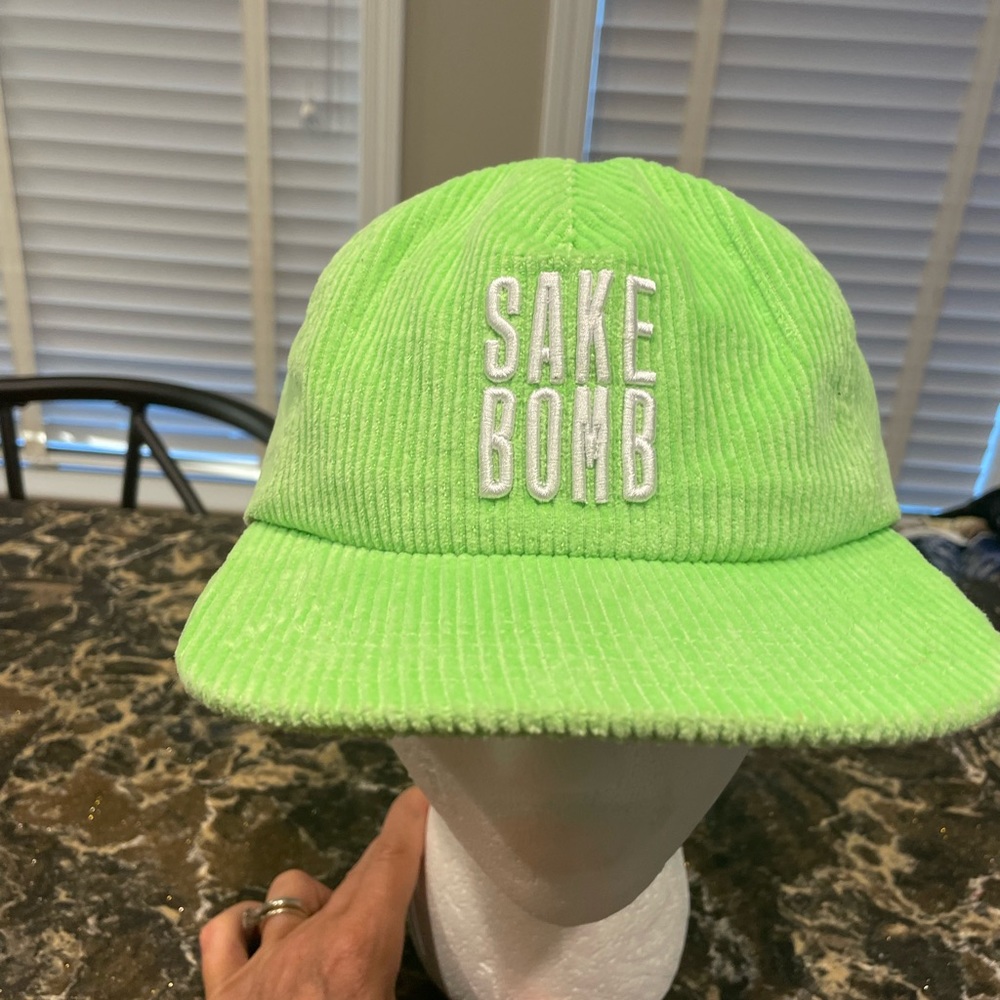🎉2-4-$25🎉-BRAND NEW SAKE BOMB CAP- unisex sizing - adjustable closure -